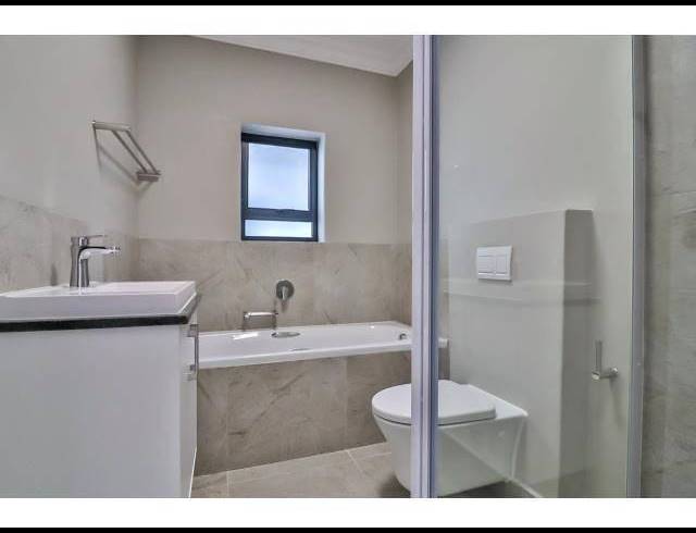 2 BEDROOM PROPERTY TO RENT IN WAVES EDGE